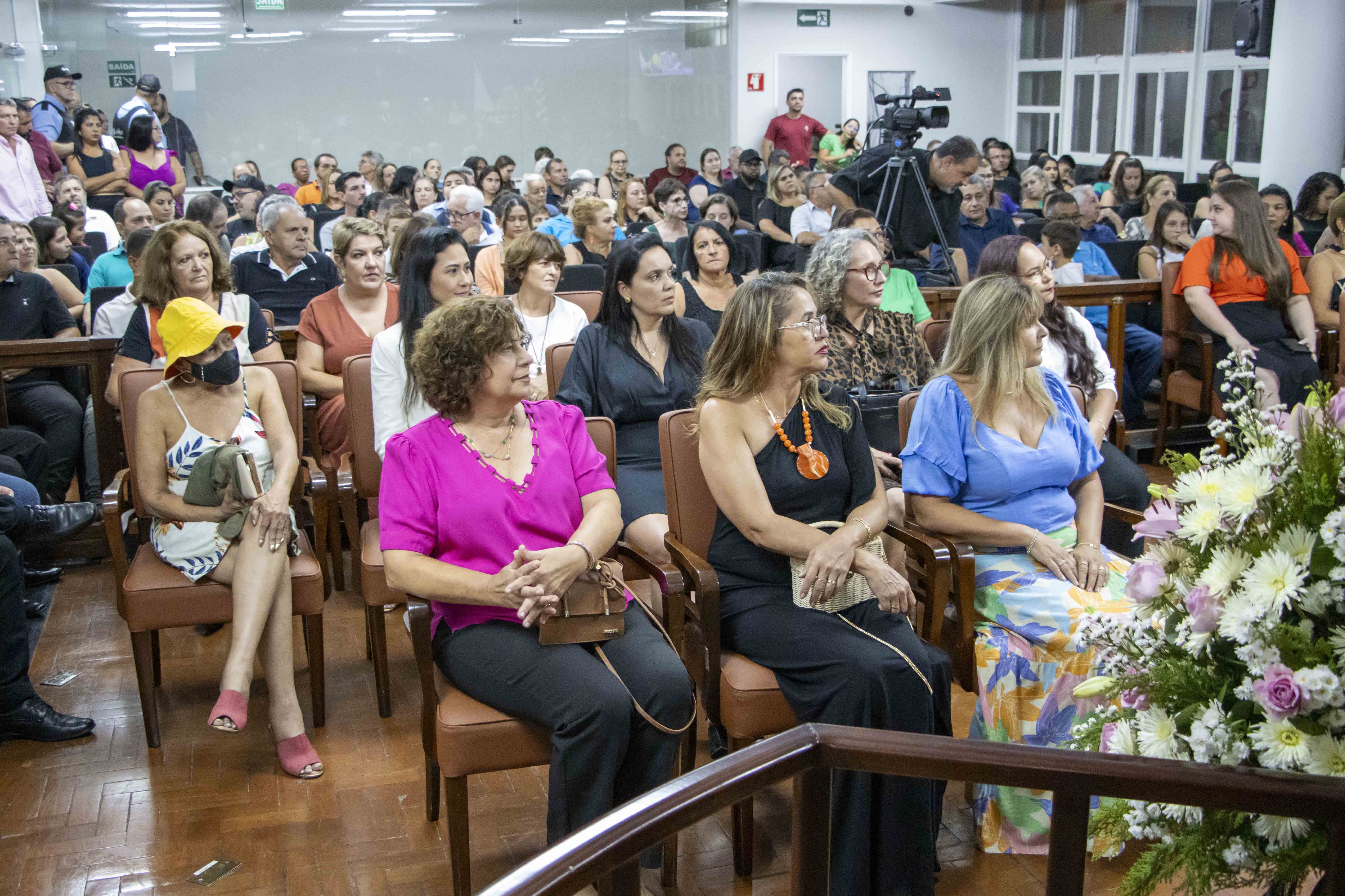 Sessão solene do Dia Internacional da Mulher no dia 08/03/2024 na Câmara de Jaboticabal.